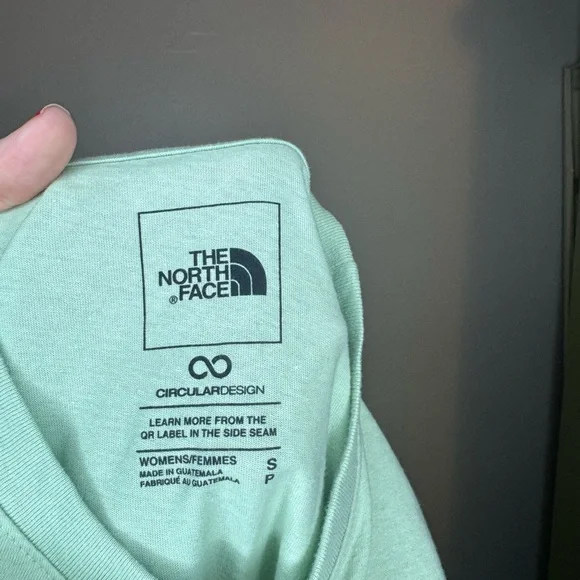 The North Face Floral Logo Graphic T-Shirt Mint Green Womens S - Picture 2 of 4